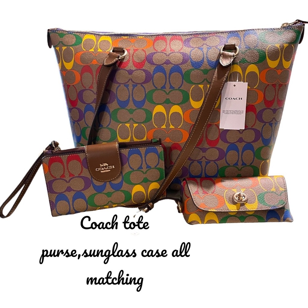 Beautiful Coach tote purse,wallet,sunglass case all matching!!!